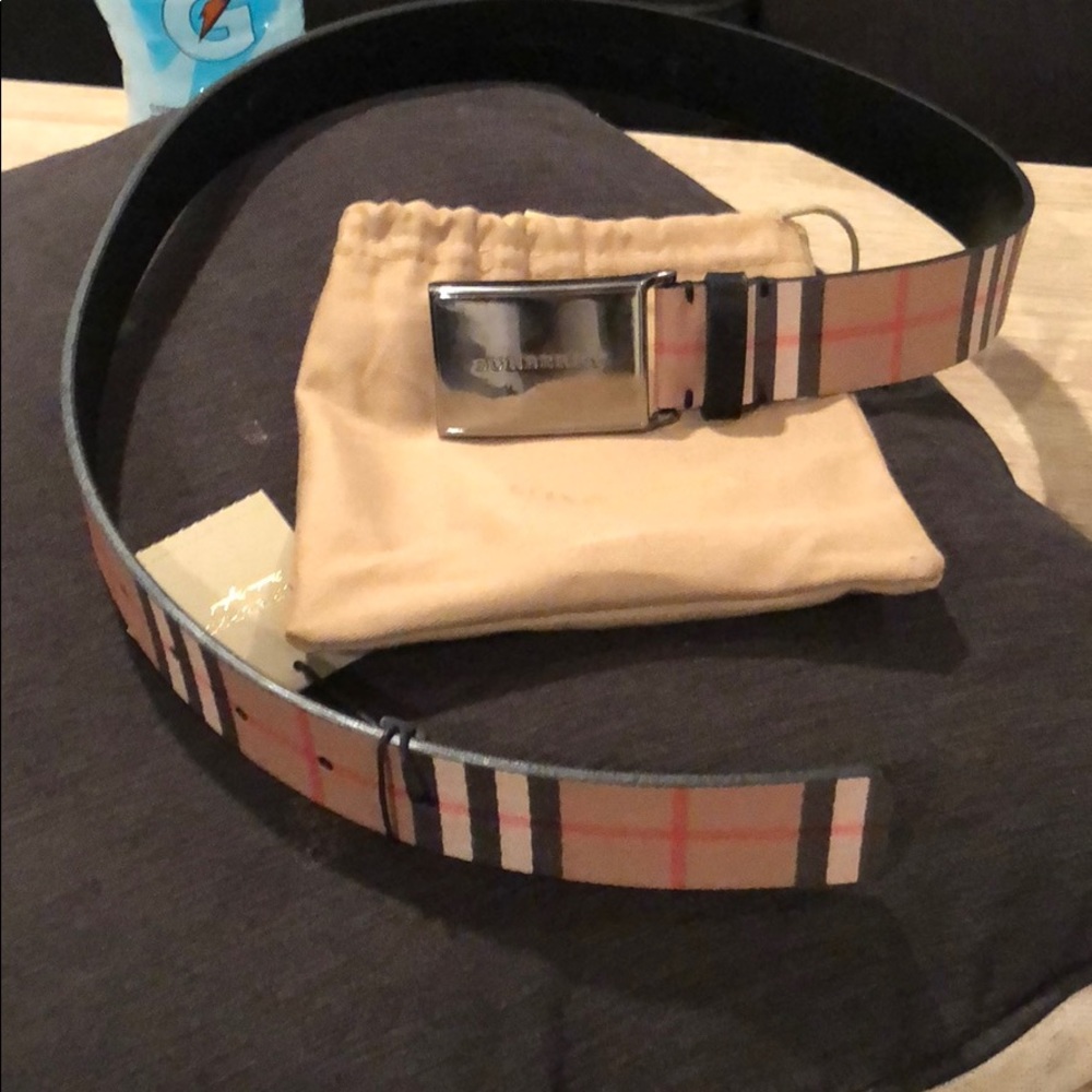 Burberry belt